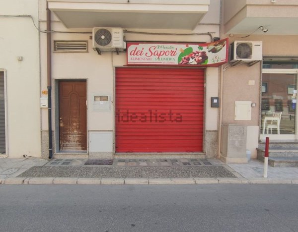 locale commerciale in affitto a Manduria