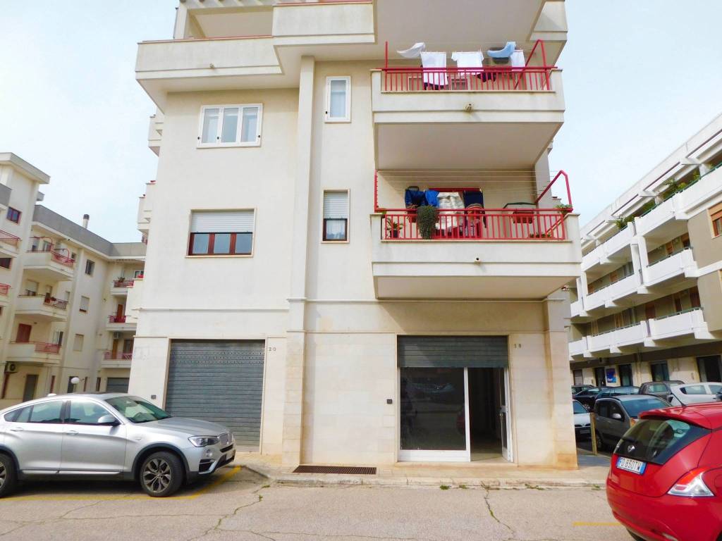 locale commerciale in affitto a Martina Franca