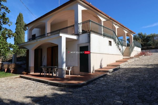 casa indipendente in affitto a Martina Franca