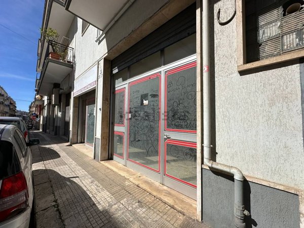 locale commerciale in affitto a Martina Franca