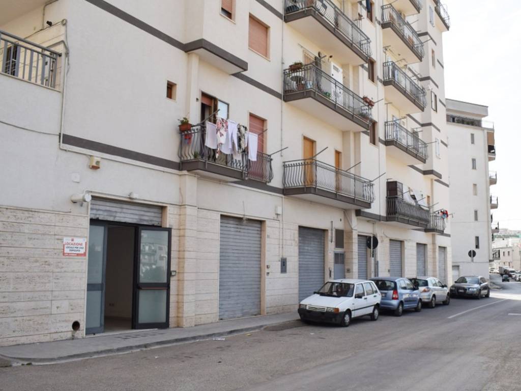 locale commerciale in affitto a Martina Franca