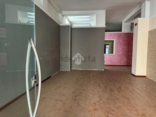 locale commerciale in affitto a Martina Franca