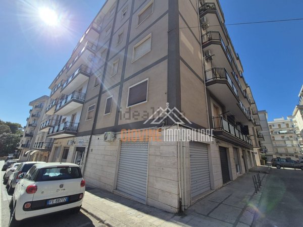 locale commerciale in affitto a Martina Franca
