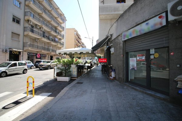 negozio in affitto a Martina Franca