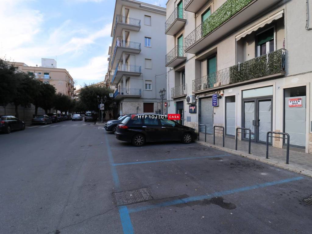 negozio in affitto a Martina Franca