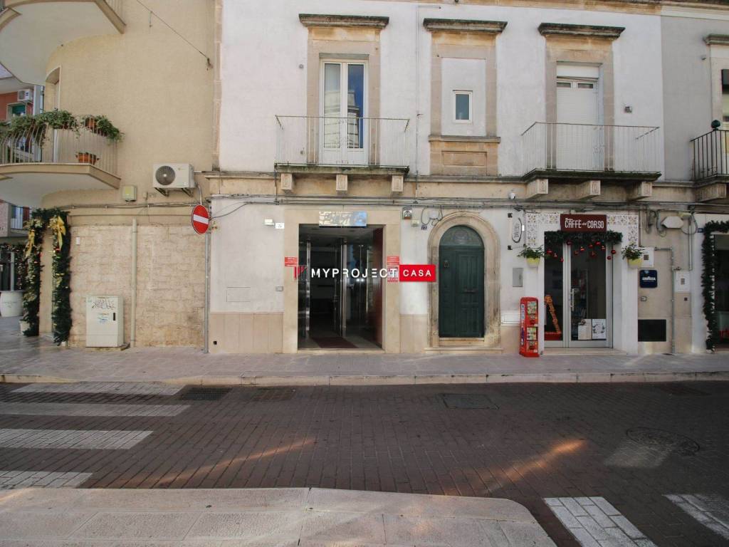 negozio in affitto a Martina Franca