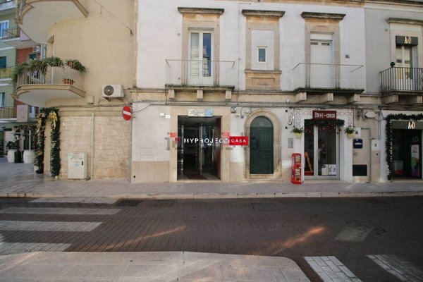 locale commerciale in affitto a Martina Franca