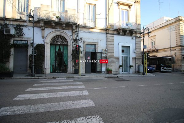 negozio in affitto a Martina Franca