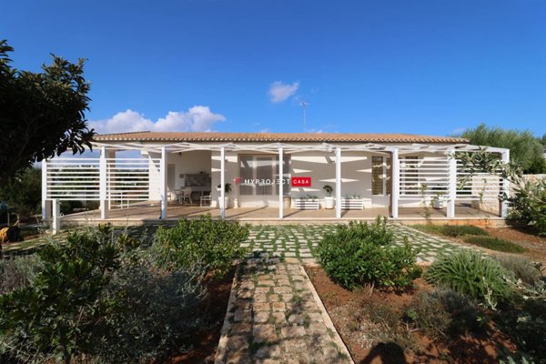 casa indipendente in affitto a Martina Franca