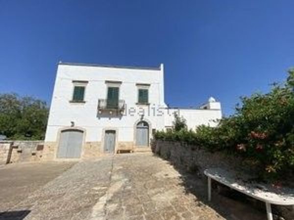 esavano in affitto a Martina Franca