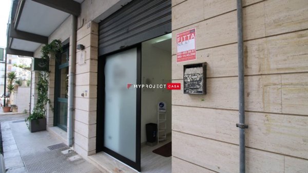 negozio in affitto a Martina Franca