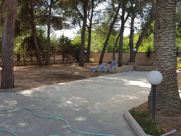 casa indipendente in affitto a Maruggio