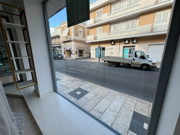 locale commerciale in affitto a Massafra