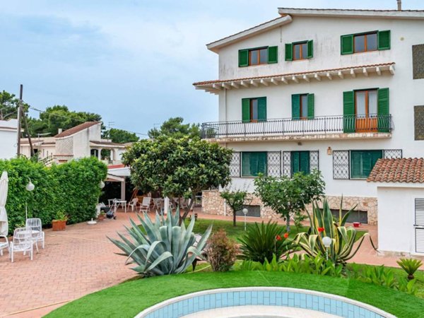 appartamento in affitto a Pulsano in zona Marina di Pulsano
