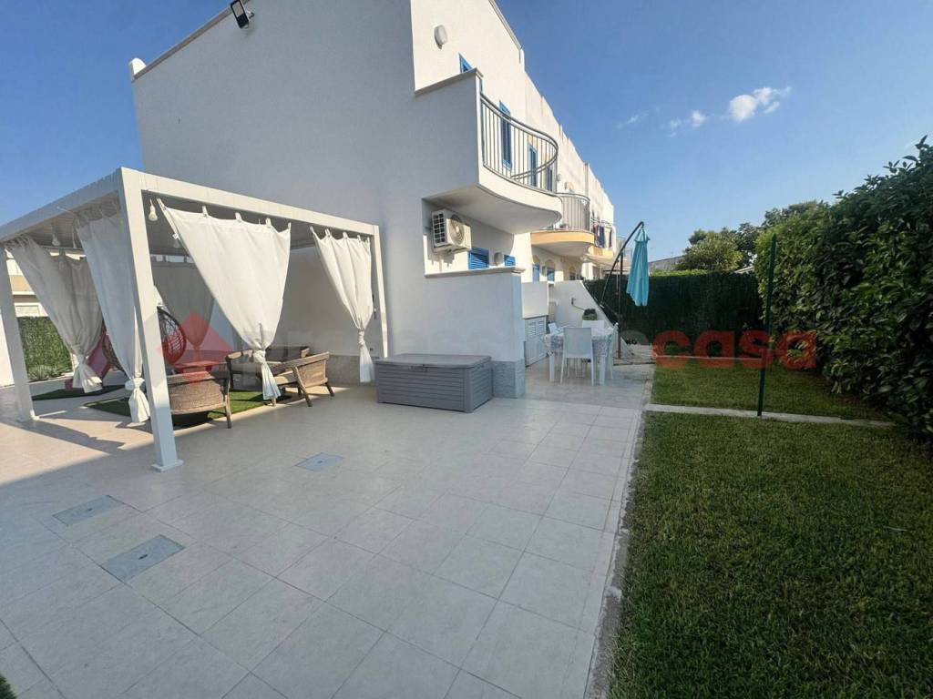 casa indipendente in affitto a Pulsano