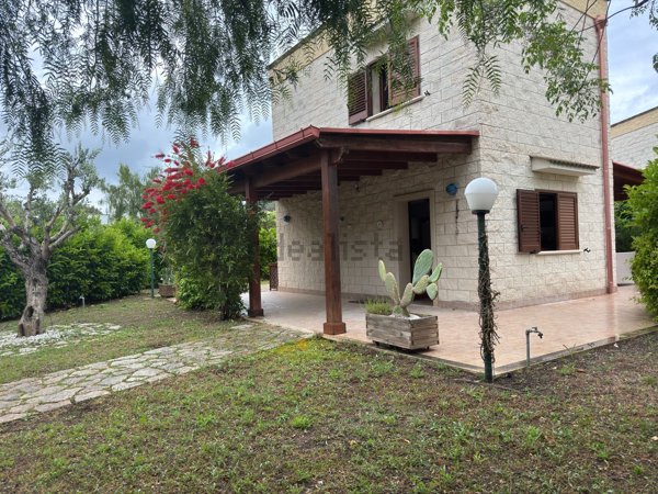 appartamento in affitto a Pulsano in zona Marina di Pulsano