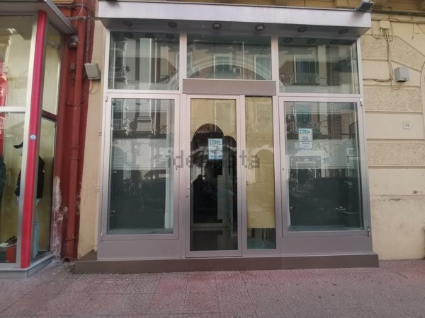 locale commerciale in affitto a Taranto in zona Borgo