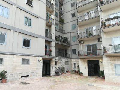 appartamento in affitto a Taranto in zona Borgo