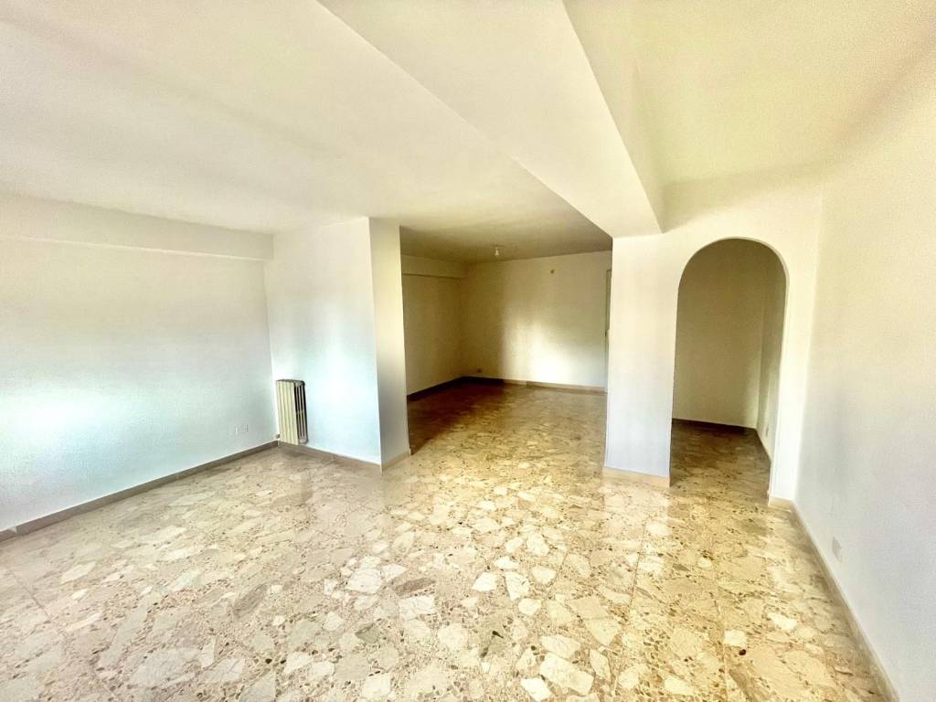 appartamento in affitto a Taranto in zona Borgo