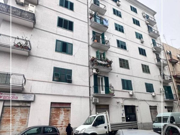 negozio in affitto a Taranto in zona Italia-Montegranaro