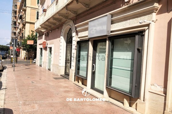 locale commerciale in affitto a Taranto in zona Borgo