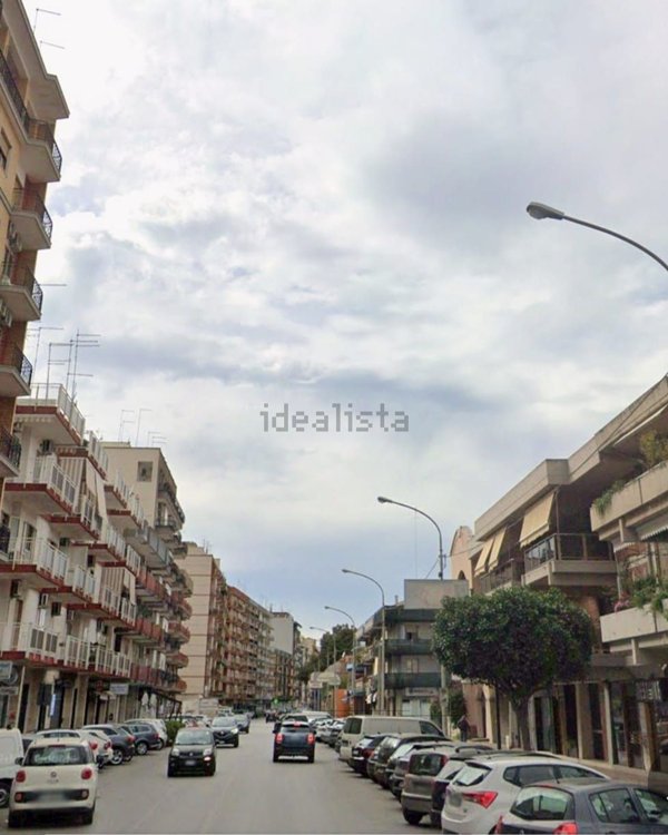 locale commerciale in affitto a Taranto