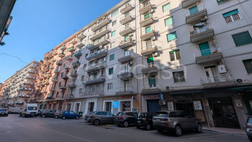 ufficio in affitto a Taranto in zona Tre Carrare-Battisti