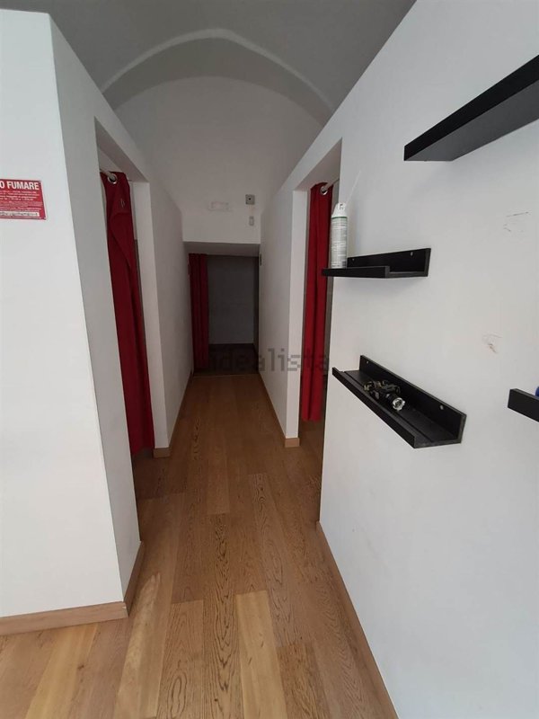 locale commerciale in affitto a Taranto in zona Borgo