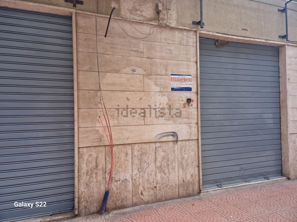 locale commerciale in affitto a Taranto
