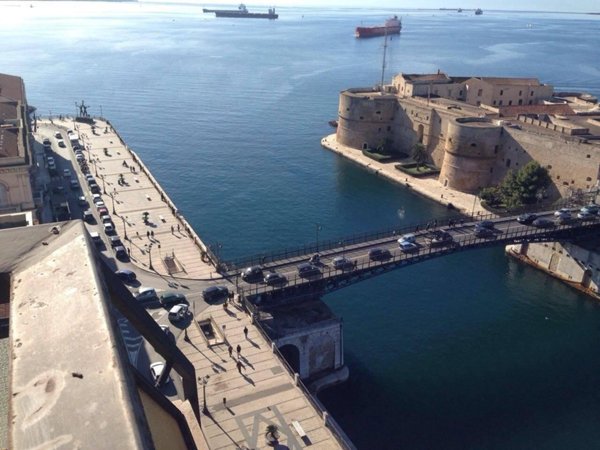 appartamento in affitto a Taranto in zona Borgo