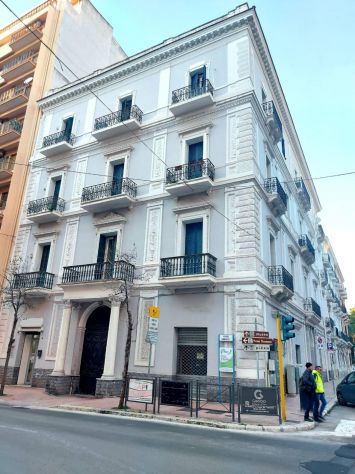 locale commerciale in affitto a Taranto in zona Borgo