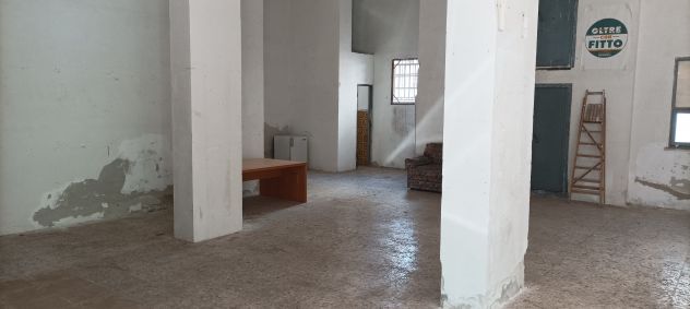 negozio in affitto a Taranto