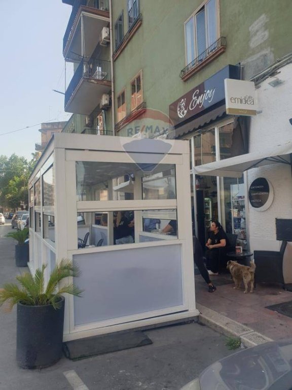 locale commerciale in affitto a Taranto in zona Tamburi-Croce