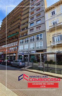 appartamento in affitto a Taranto in zona Borgo