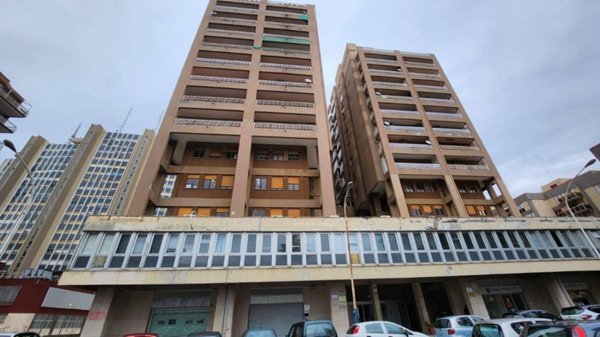 appartamento in affitto a Taranto in zona Tre Carrare-Battisti