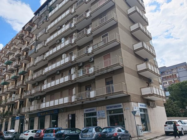 appartamento in affitto a Taranto in zona Italia-Montegranaro