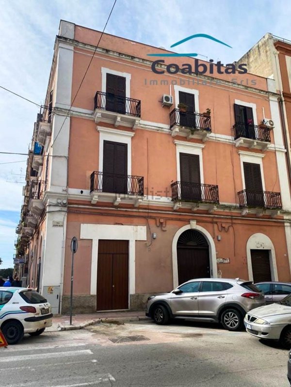 locale commerciale in affitto a Taranto in zona Borgo
