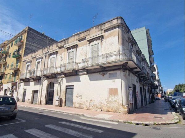 appartamento in affitto a Taranto in zona Tre Carrare-Battisti