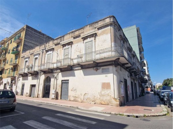 appartamento in affitto a Taranto in zona Tre Carrare-Battisti