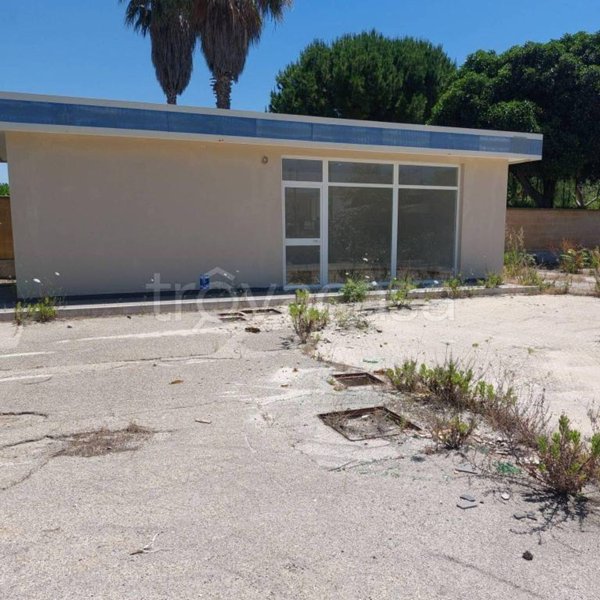 negozio in affitto a Taranto in zona San Vito