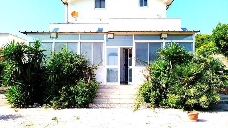 casa indipendente in affitto a Taranto in zona Solito-Corvisea