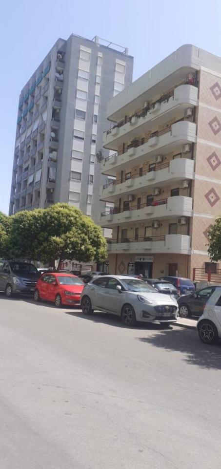 appartamento in affitto a Taranto in zona Tre Carrare-Battisti
