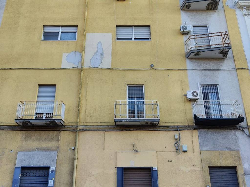 negozio in affitto a Taranto in zona Tre Carrare-Battisti