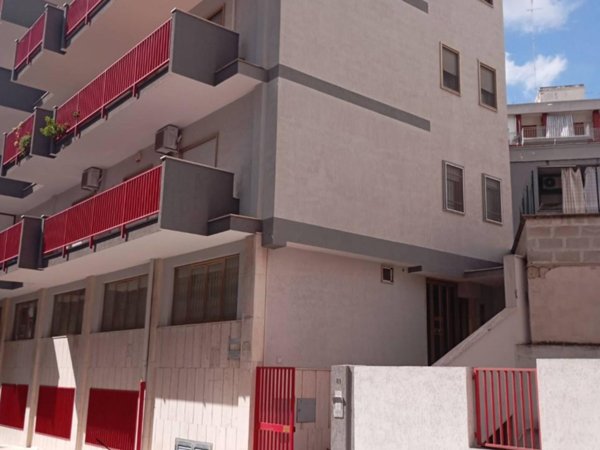 appartamento in affitto a Taranto in zona Italia-Montegranaro
