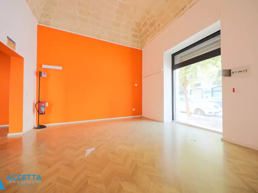 locale commerciale in affitto a Taranto in zona Borgo