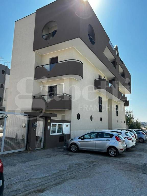 appartamento in affitto a Taranto in zona Solito-Corvisea