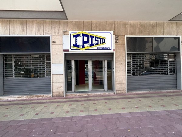 negozio in affitto a Taranto
