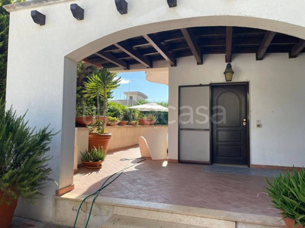 casa indipendente in affitto a Taranto in zona Carelli