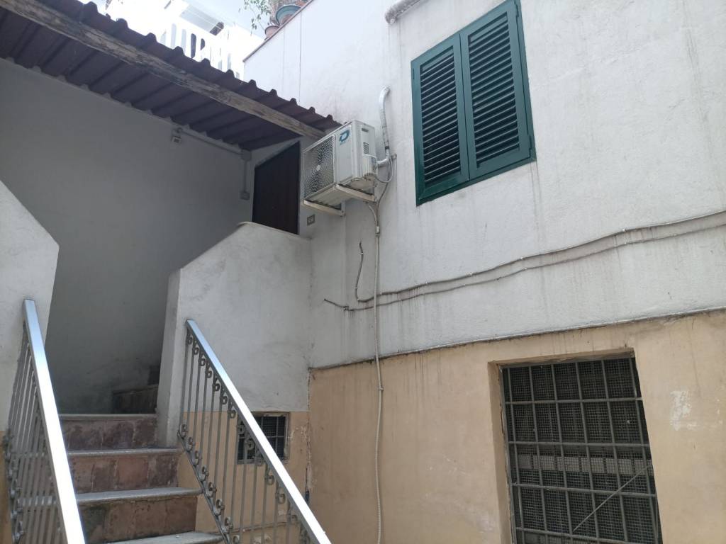 appartamento in affitto a Taranto in zona Borgo