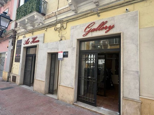 negozio in affitto a Taranto in zona Borgo
